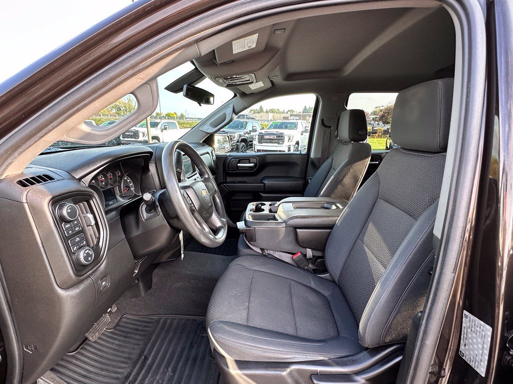 Certified 2019 Chevrolet Silverado 1500 Custom w/ Custom Convenience Package AWD/4WD image 19