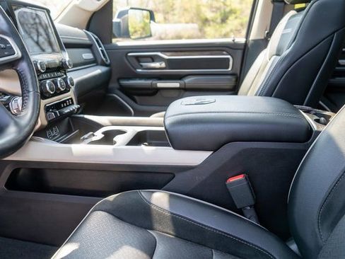 Used 2020 RAM 1500 Laramie AWD/4WD image 21