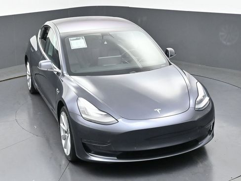 Used 2018 Tesla Model 3 Performance image 40