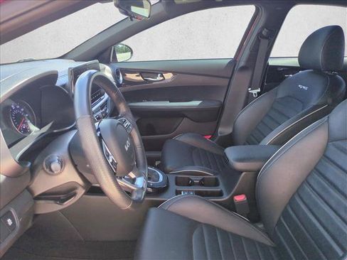 Used 2023 Kia Forte GT-Line w/ GT-Line Premium Package FWD image 17