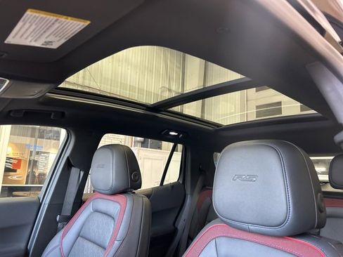 Used 2025 Chevrolet Equinox RS w/ Convenience Package III image 33