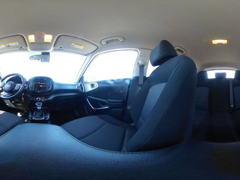 Used 2025 Kia Soul LX w/ LX Technology Package FWD image 77