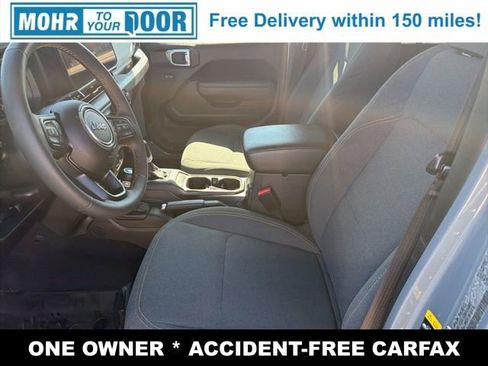 Used 2024 Jeep Gladiator Sport image 17