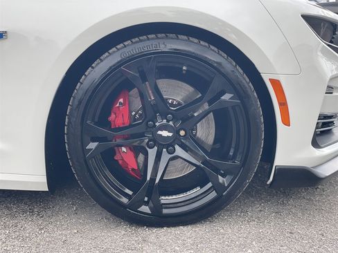 Used 2019 Chevrolet Camaro SS RWD image 31