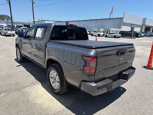Used 2023 Nissan Frontier SV w/ SV Convenience Package RWD image 8