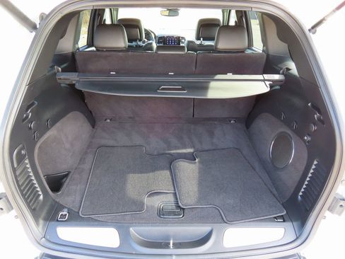 Certified 2019 Jeep Grand Cherokee Overland image 17