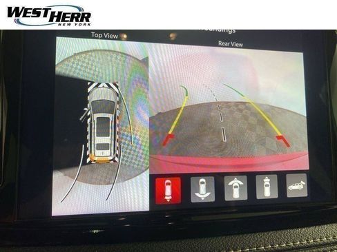 Used 2026 Chrysler Pacifica Select AWD/4WD image 33