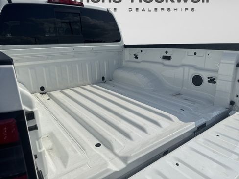 Used 2026 Nissan Frontier PRO-4X AWD/4WD image 9
