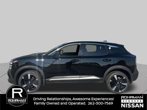 Used 2025 Nissan Kicks SR FWD image 10