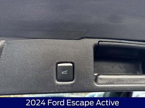 Used 2024 Ford Escape Active w/ Tech Pack #1 image 17