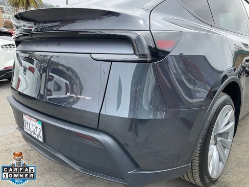 Used 2026 Tesla Model Y AWD image 88