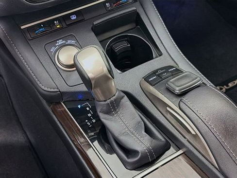 Used 2016 Lexus ES 350 w/ Luxury Package w/Wood Trim image 20