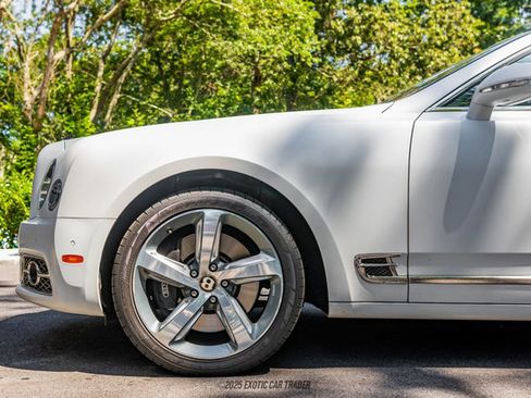 Used 2019 Bentley Mulsanne Speed image 4