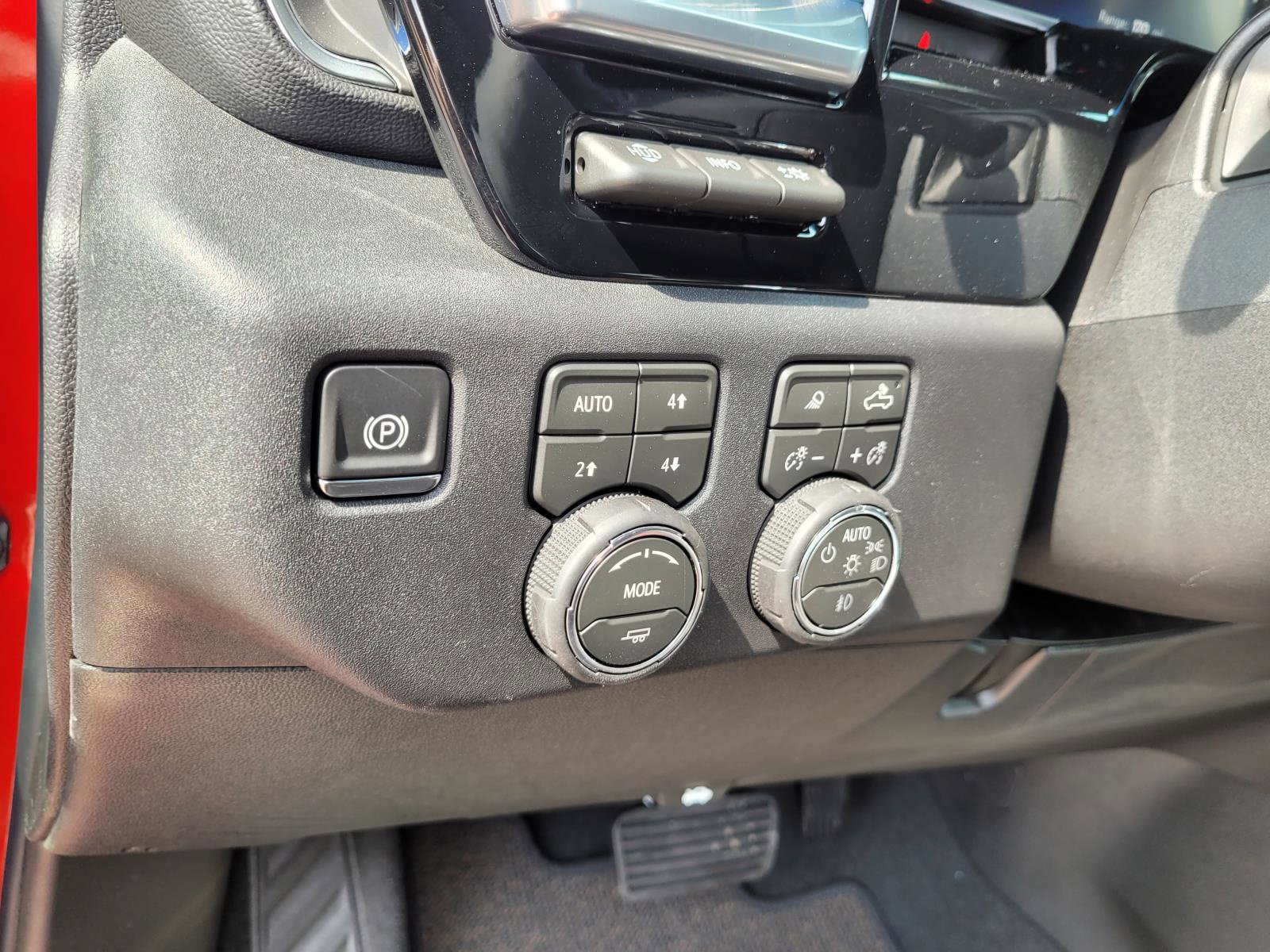 New 2026 Chevrolet Silverado 2500 High Country w/ High Country Premium Package AWD/4WD image 18