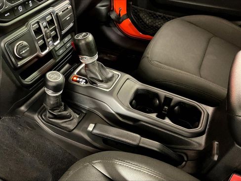 Used 2020 Jeep Wrangler Unlimited Sport S AWD/4WD image 18
