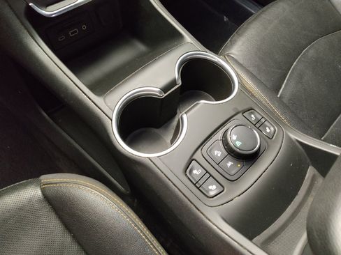 Used 2021 GMC Terrain SLT w/ Infotainment Package II FWD image 26
