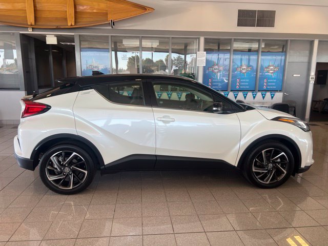 Used 2021 Toyota C-HR Limited FWD image 7