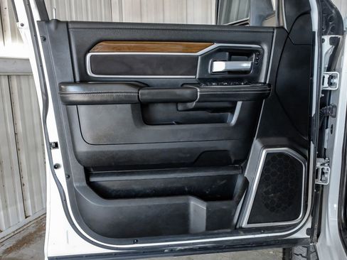 Used 2024 RAM 2500 Laramie w/ Safety Group image 44