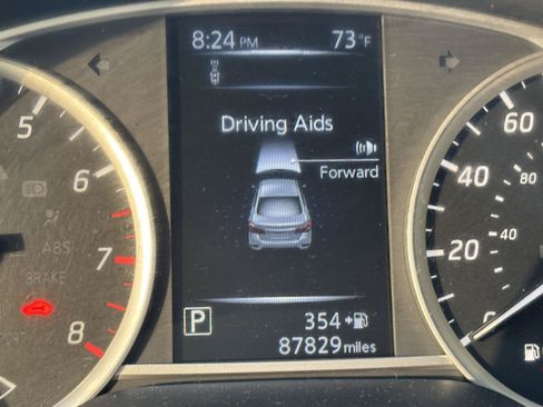 Used 2018 Nissan Sentra SR w/ SR Midnight Edition Package FWD image 22
