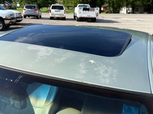 Used 2005 Toyota Avalon Limited FWD image 29