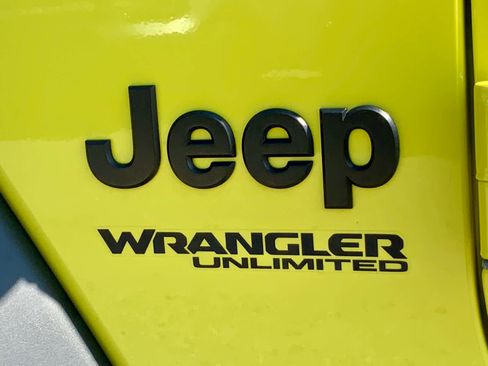 Used 2022 Jeep Wrangler Unlimited Sport AWD/4WD image 17
