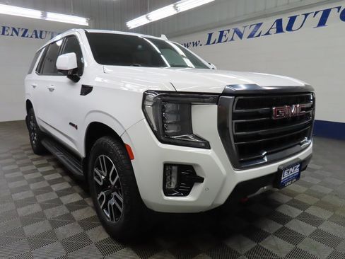 Used 2024 GMC Yukon AT4 image 3