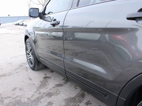 Used 2018 Ford Explorer Sport image 49