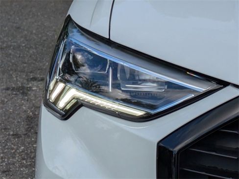 Used 2025 Audi Q3 2.0T Premium image 12