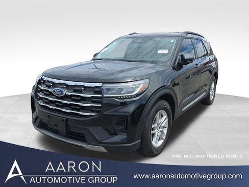 Used 2025 Ford Explorer Active RWD image 1