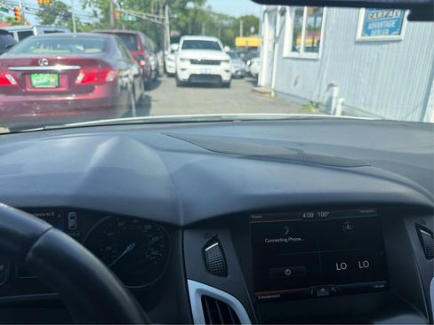 Used 2014 Ford Focus SE w/ Equipment Group 201A FWD image 22