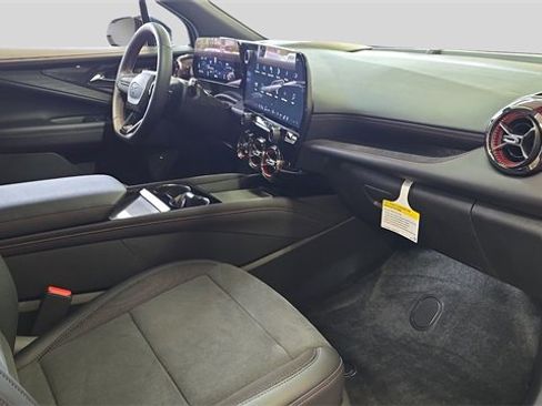 Used 2025 Chevrolet Blazer EV RS image 13