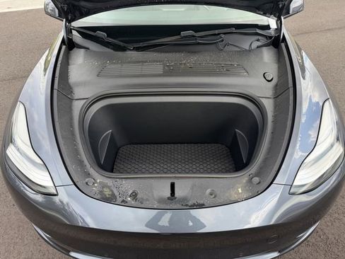 Used 2020 Tesla Model Y Long Range image 12