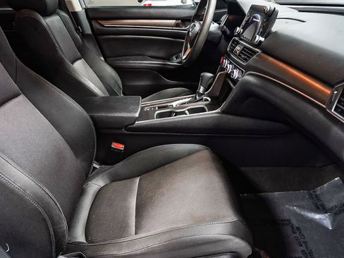 Used 2019 Honda Accord LX image 18