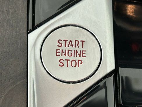 Used 2024 BMW X5 xDrive40i w/ M Sport Package image 27