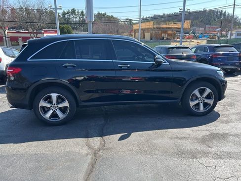 Used 2018 Mercedes-Benz GLC 300 4MATIC image 8