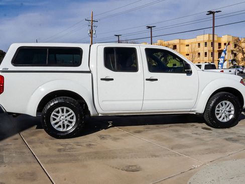 Used 2017 Nissan Frontier SV w/ SV Value Truck Package image 9
