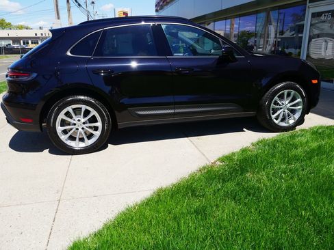 New 2026 Porsche Macan AWD/4WD image 8