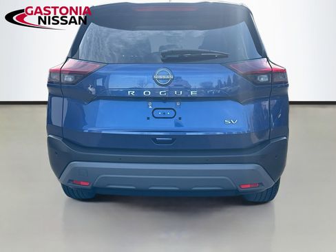 Used 2023 Nissan Rogue SV image 7