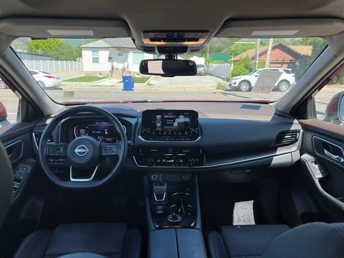 Used 2023 Nissan Rogue Platinum AWD/4WD image 8