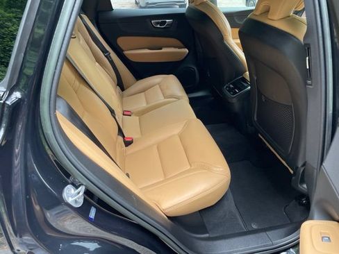 Certified 2023 Volvo XC60 B6 Ultimate w/ Climate Package AWD/4WD image 15