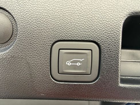 New 2026 Chevrolet Equinox RS FWD image 12