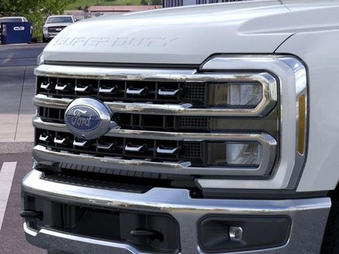 New 2026 Ford F250 Lariat w/ FX4 Off-Road Package AWD/4WD image 17