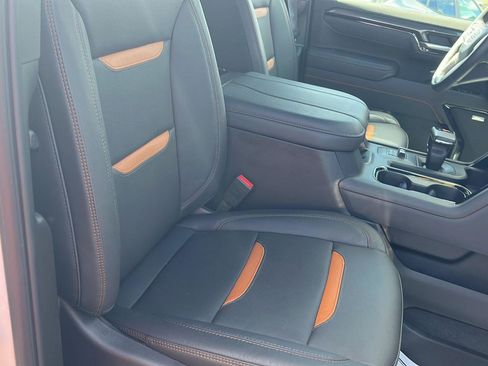 Used 2025 GMC Sierra 1500 AT4 image 30