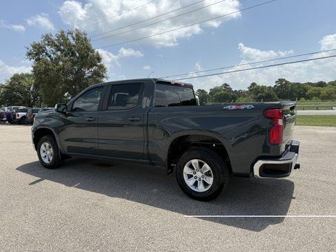 Used 2025 Chevrolet Silverado 1500 LT AWD/4WD image 6