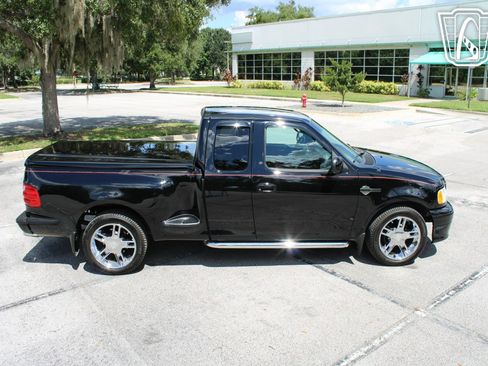 Used 2000 Ford F150 Harley-Davidson image 36