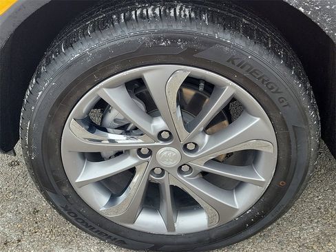 Used 2023 Buick Encore GX Essence w/ Experience Buick Package image 5