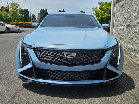 Used 2025 Cadillac CT5 V Blackwing w/ Parking Package RWD image 12