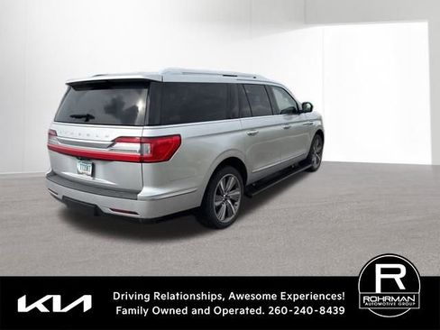 Used 2018 Lincoln Navigator L Reserve w/ Technology Package image 5