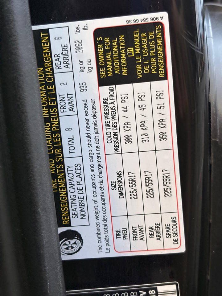 Used 2018 Mercedes-Benz Metris Passenger image 24