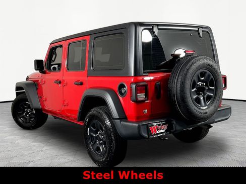 Used 2025 Jeep Wrangler Unlimited Sport AWD/4WD image 4